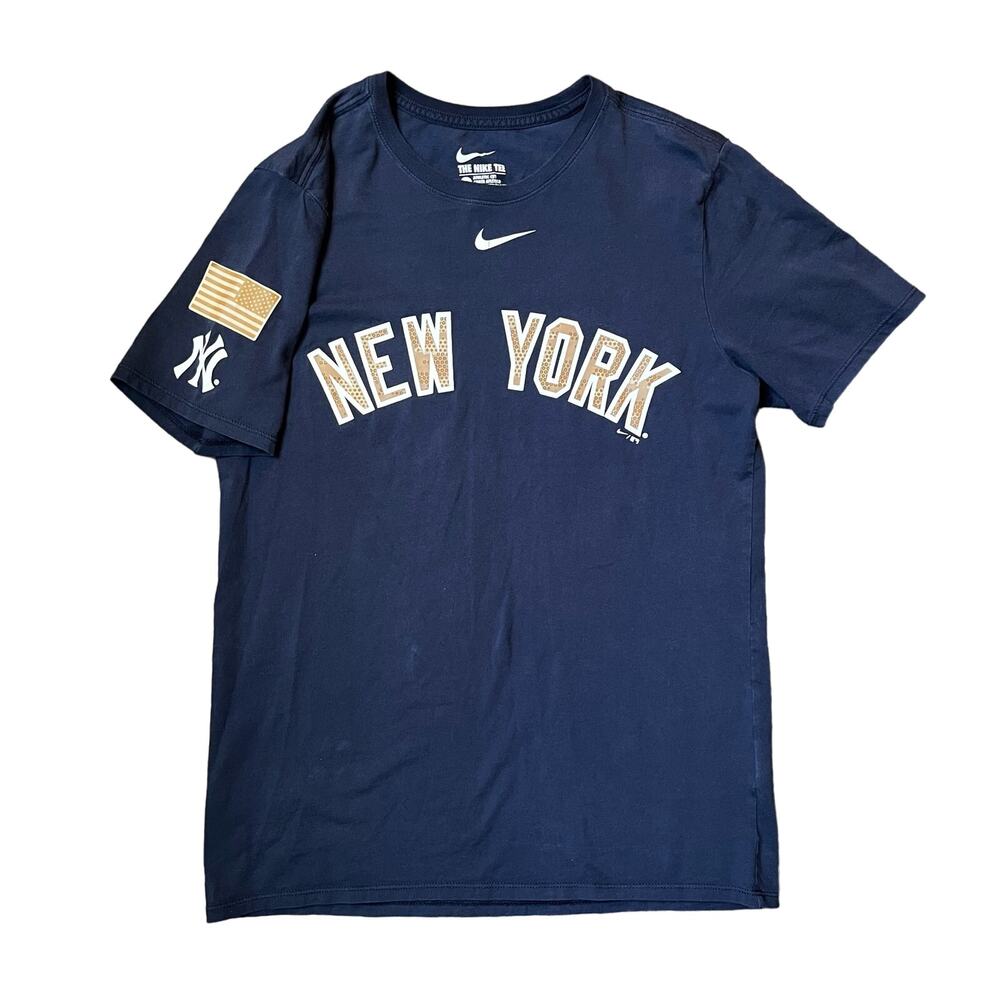 Nike New York Yankees Cooperstown T Shirt Mens Medium Navy MLB American Flag